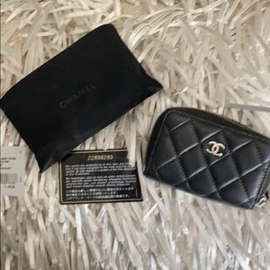Chanel black and burgundy coin wallet